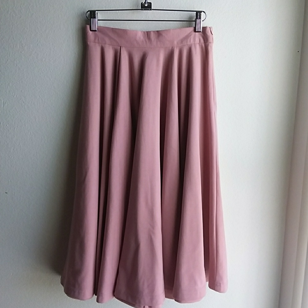 Shabby Apple Skirt. Beautiful light pink s…